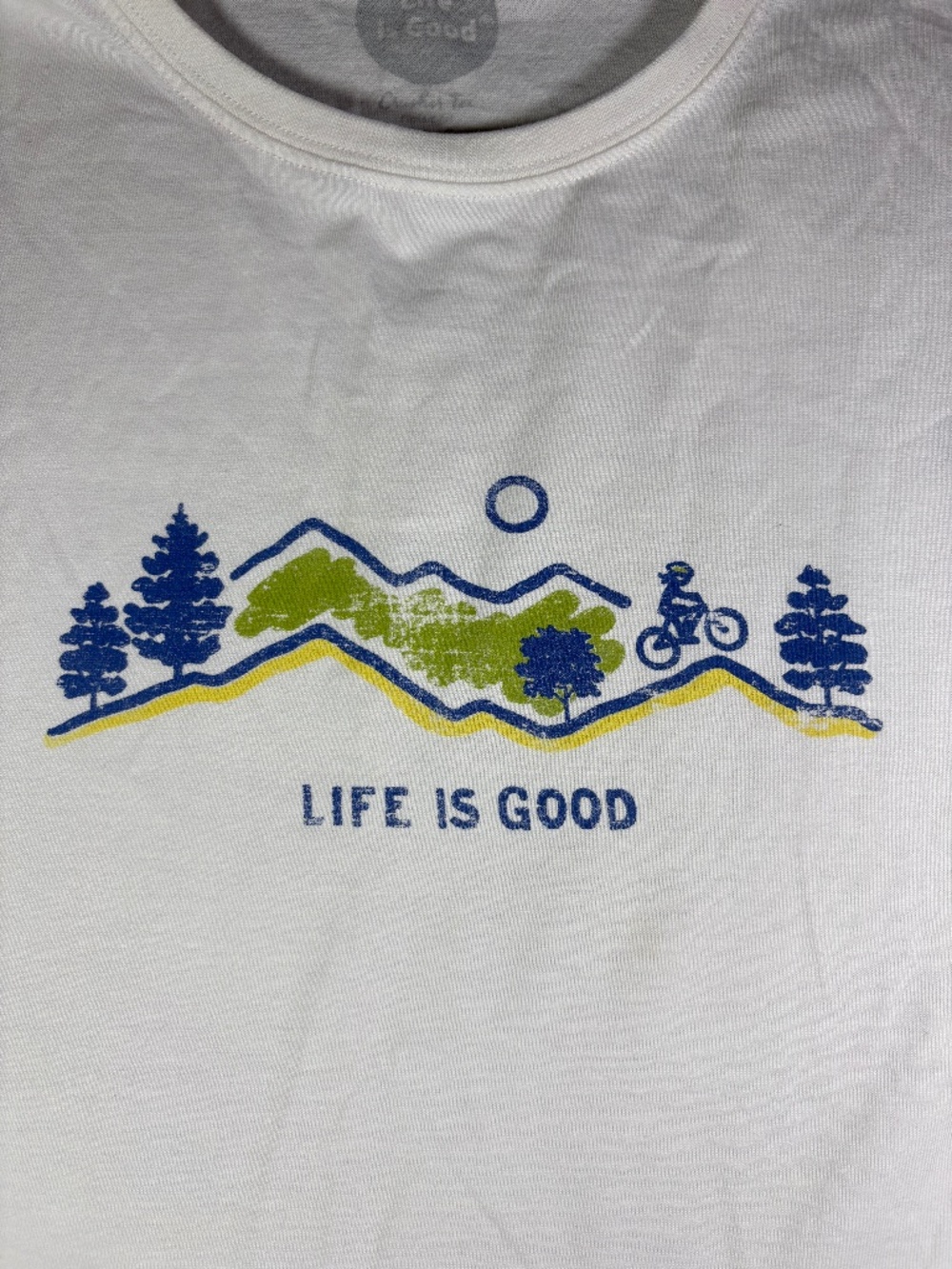 Women Life is Good T-shirt (New without Tags/ size Large / Mountains and bicycle